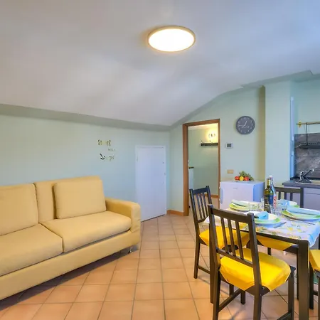 Petit Bijou De 2 Steps From - Happy Apartament Stresa
